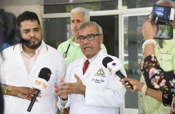 Colegio M&eacute;dico Dominicano enfrenta las dificultades de la salud entre las indiferencias de los pol&iacute;ticos