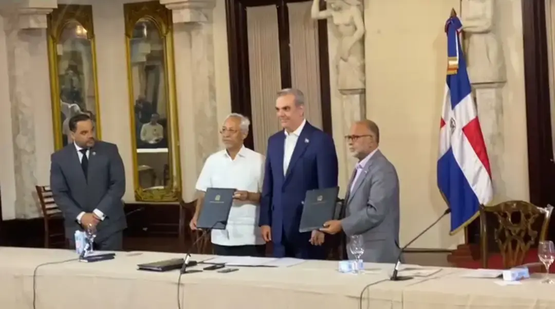 Educación y ADP firman acuerdo para el cumplimiento del calendario y horario escolar sin interrupciones