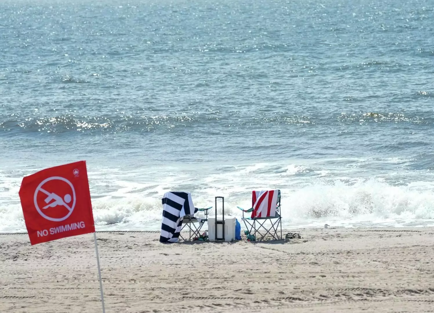 NY cierra algunas playas de Long Island por hurac&aacute;n Franklin