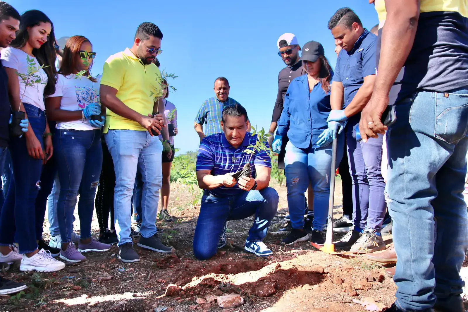 Luis Alberto participa este s&aacute;bado en jornada de reforestaci&oacute;n