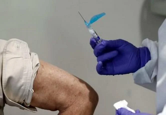 EEUU ech&oacute; a perder m&aacute;s de 82 millones de dosis de vacunas contra la Covid