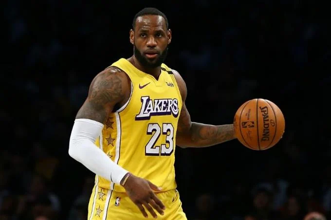 LeBron quiere ser el due&ntilde;o de un equipo de la NBA en Las Vegas