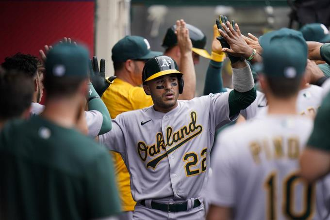 Laureano con Hr, doble y 4 empujadas conduce a los Atl&eacute;ticos