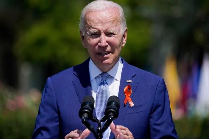 Biden, con dolor en el cuerpo y garganta irritada, tiene variante muy contagiosa de COVID