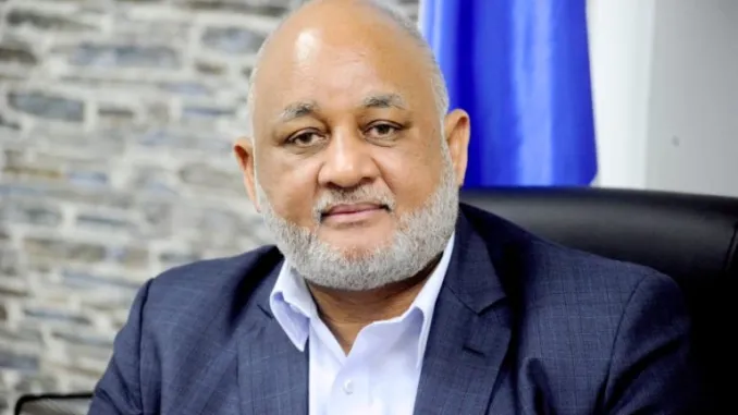 38 altos dirigentes del PRM env&iacute;an abrazo solidario a Roberto Fulcar