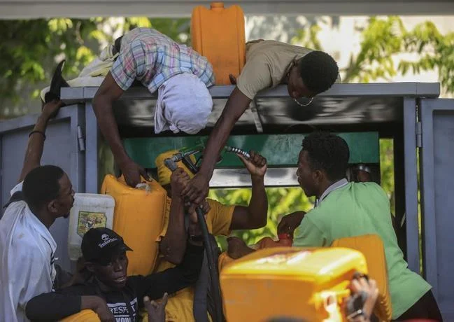 Pa&iacute;ses del Caribe llaman a fortalecer la Polic&iacute;a de Hait&iacute; ante la crisis