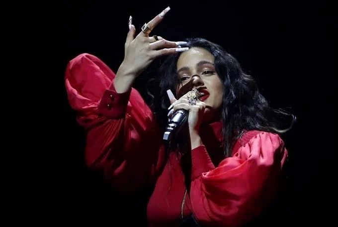 Rosal&iacute;a cumple 30 a&ntilde;os de edad en medio de su transici&oacute;n flamenca al pop y lo urbano