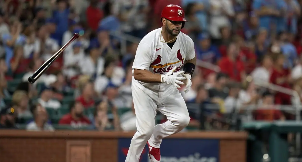 Pujols despacha de 5-4 con su jonr&oacute;n 687 de su carrera