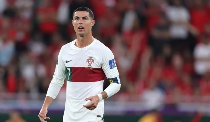 Cristiano Ronaldo pone fin a su carrera en el fútbol de élite