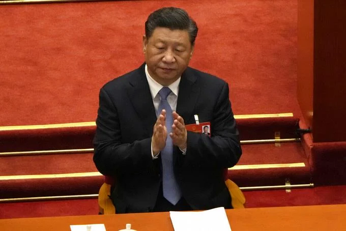 Xi Jinping se dirige al tercer mandatario presidencial de China