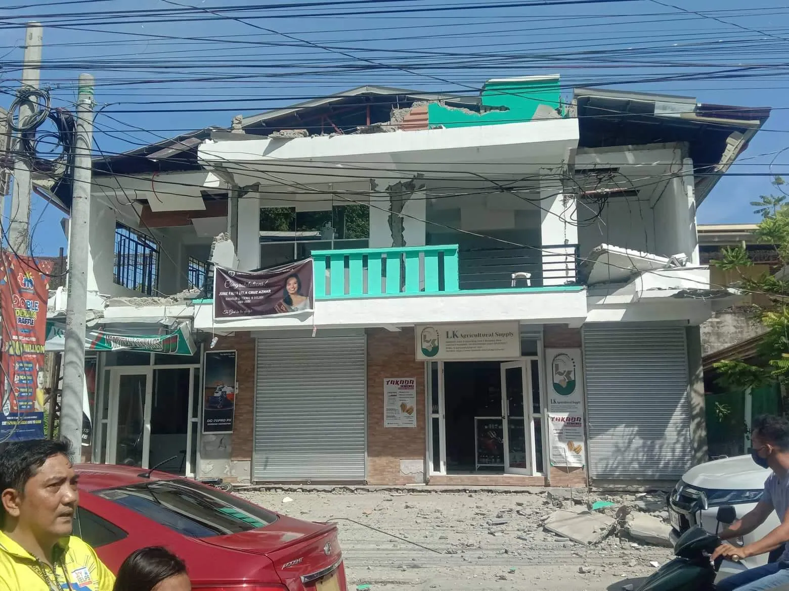 Terremoto en Filipinas al menos cuatro muertos tras un temblor de magnitud 7