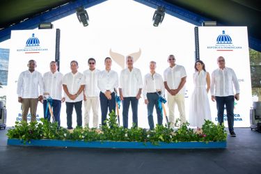Presidente Abinader y Playa Grande anuncian inversión por mil millones de dólares y el desarrollo de nuevo aeropuerto internacional privado*