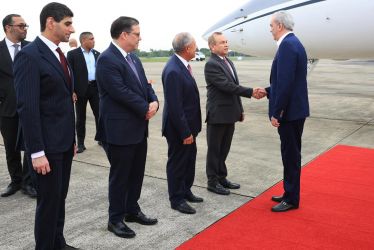 Presidente Abinader llega a Panamá, donde será orador principal del Congreso Mundial de Zonas Francas