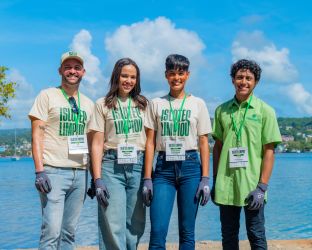Prioriza RD realiza jornada simultánea de limpieza en cayos de Samaná y retira más de 1,093 libras de desechos