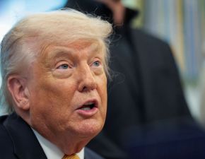 Trump da plazo hasta el 4 julio a la UE cumpla acuerdo comercial
