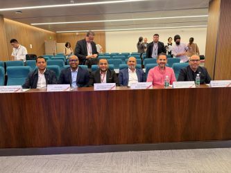 Director Hospital Ney Arias participa en curso internacional sobre tecnologías digitales e inteligencia artificial para transformar la salud