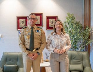 Ejército y Ministerio de la Mujer fortalecen cooperación en equidad de género y protección familiar