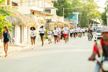 Las Galeras celebra con éxito su primera carrera de 3K