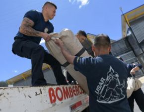 El presidente de Colombia decreta tres días de duelo nacional por los fallecidos en el terremoto