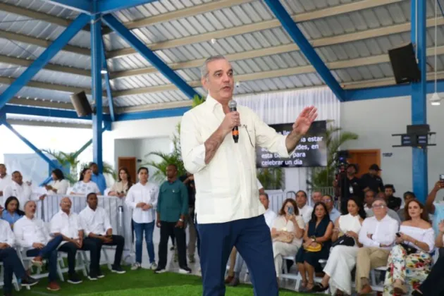 Luis Abinader lanza programa de titulaci&oacute;n que impactar&aacute; a m&aacute;s de 25,000 personas en Puerto Plata