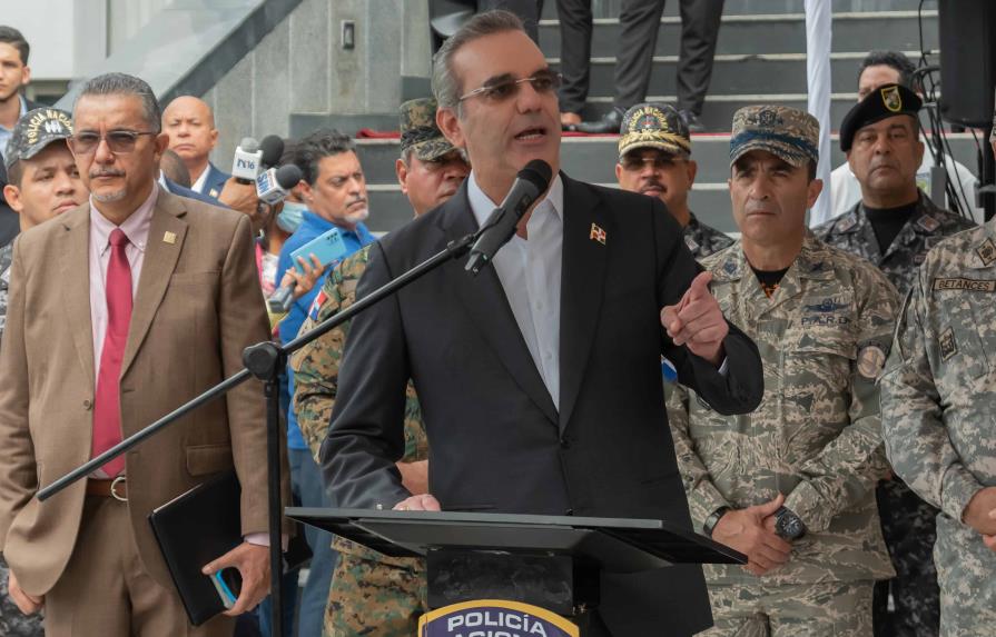 Abinader lanza militares a las calles; ordena firmeza y respeto a los derechos humanos