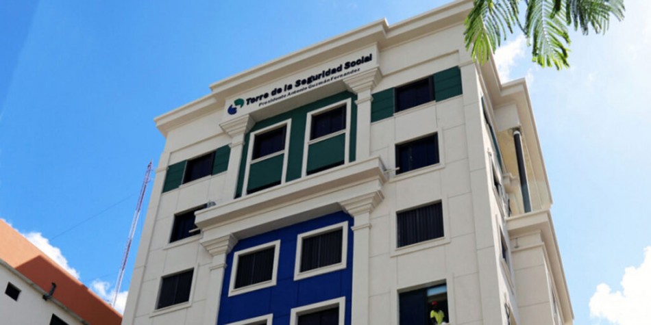 El CNSS vuelve a llamar al diálogo a médicos y a las ARS