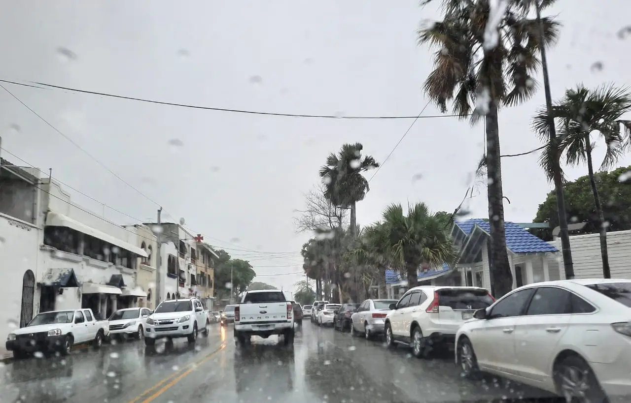 Vaguada provocar&aacute; aguaceros y tronadas esta tarde
