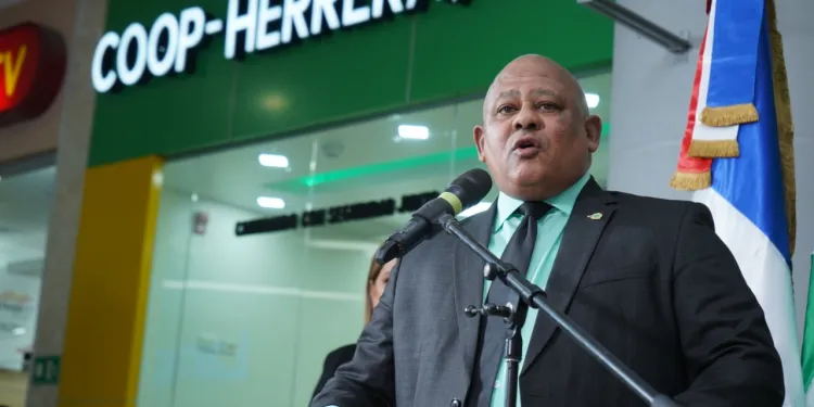 M&eacute;ndez P&eacute;rez revela temas y expositores del II Congreso COOP-HERRERA 2022