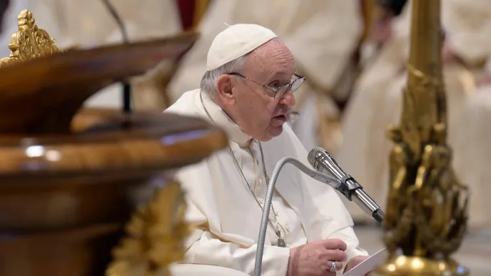 El papa: La guerra vuelve a Europa cuando desaparece generaci&oacute;n que la vivi&oacute;