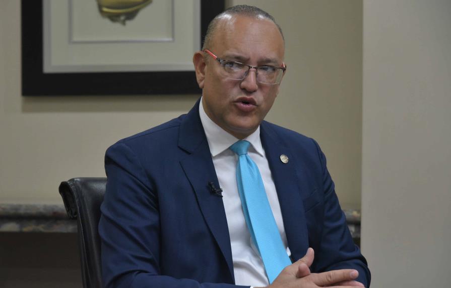 Ulises Rodr&iacute;guez: &ldquo;Antes aqu&iacute; se importaba todo, hasta los papelitos bonitos&rdquo;