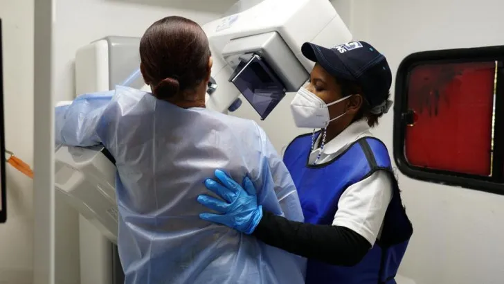 Chequ&eacute;ate, programa para la detecci&oacute;n oportuna de c&aacute;ncer de mama y de pr&oacute;stata
