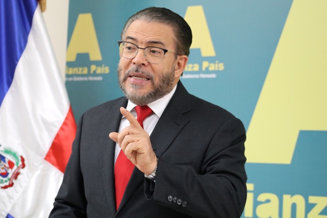 PRM llevar&iacute;a a Guillermo Moreno como candidato a senador en el Distrito Nacional