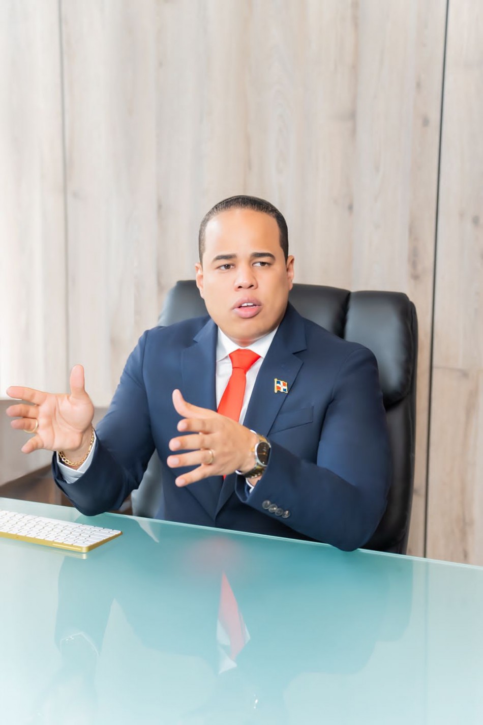 Director de Priority Courier resalta el desarrollo del sector log&iacute;stico y de mensajer&iacute;a en RD