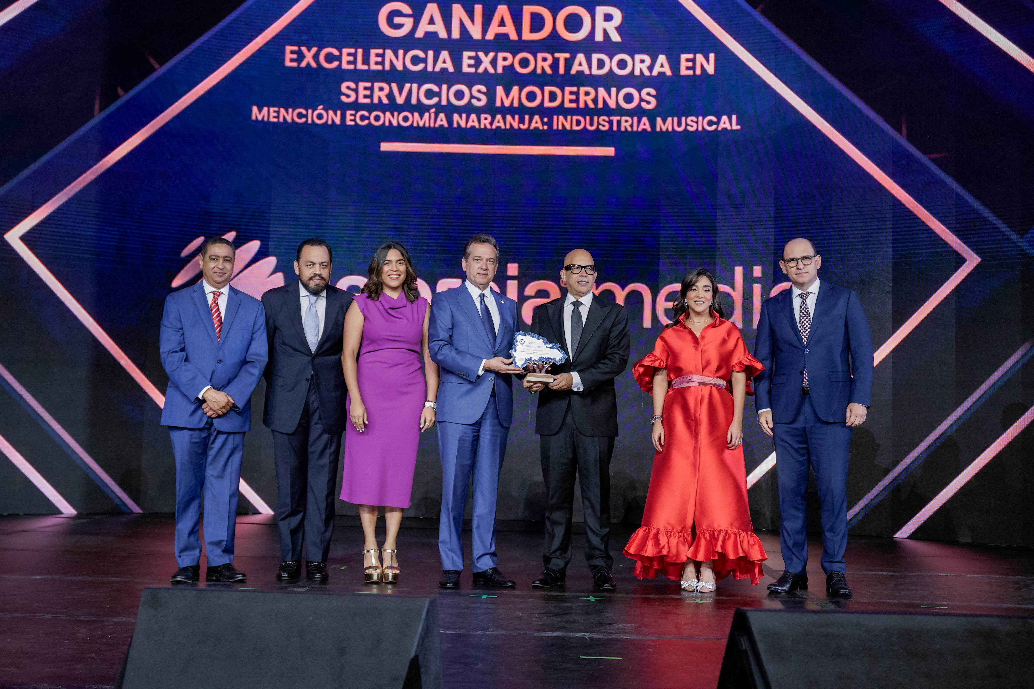 Adoexpo y Fundaci&oacute;n La Oreja Media convocan a panel sobre exportaci&oacute;n musical y servicios modernos en la econom&iacute;a dominicana