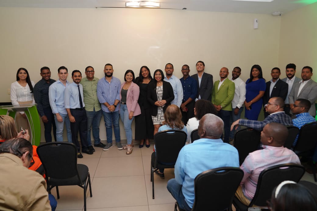 J&oacute;venes de la Fuerza del Pueblo presentan sus aspiraciones a la Direcci&oacute;n Central del partido