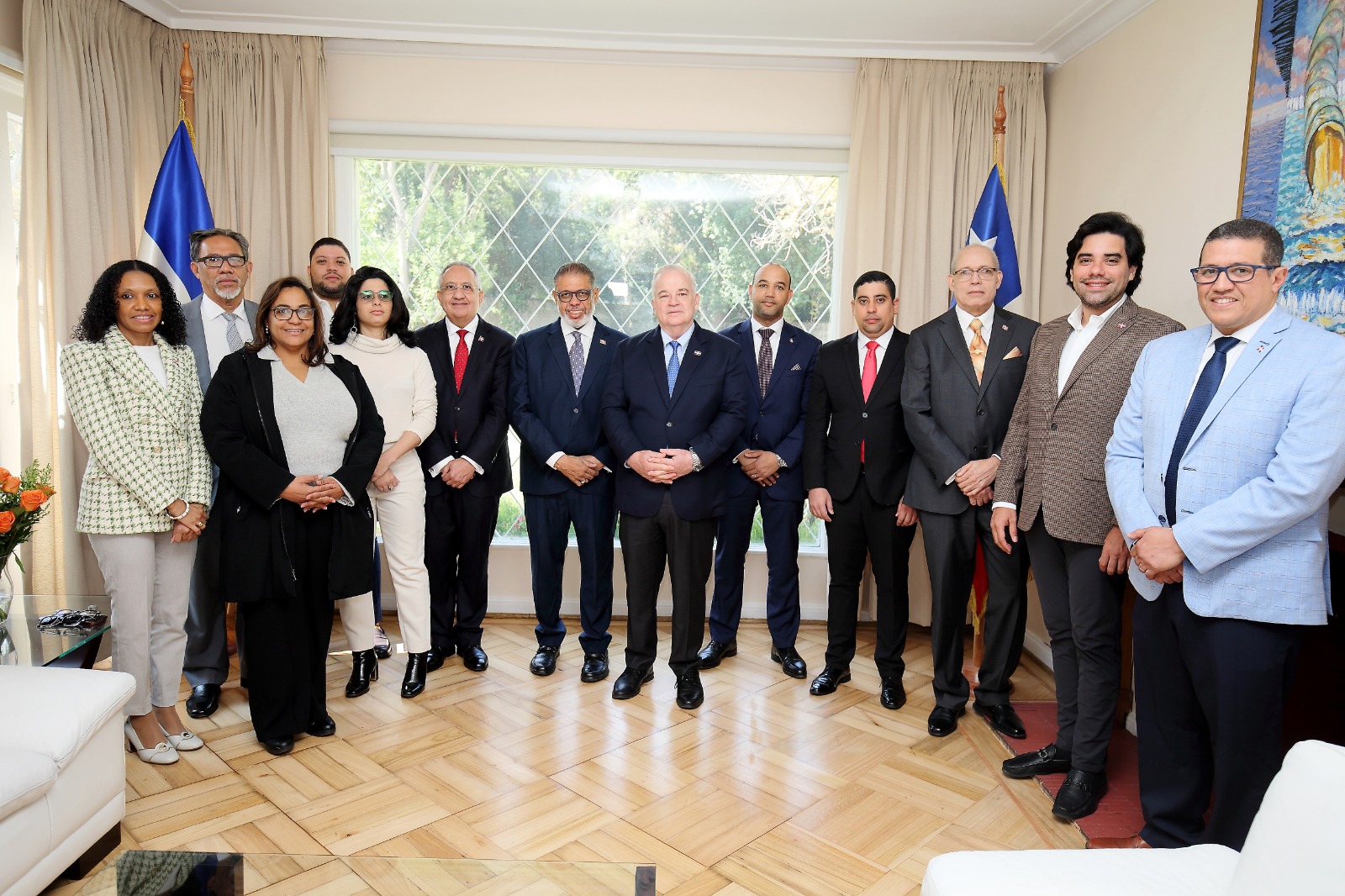 Modesto Guzm&aacute;n agota agenda en Chile; busca traer experiencias de programas sociales