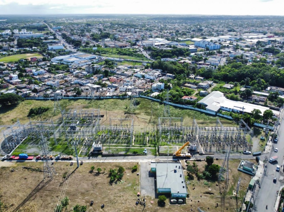 Edeeste informa sobre avería mayor en Hainamosa que afecta el servicio eléctrica