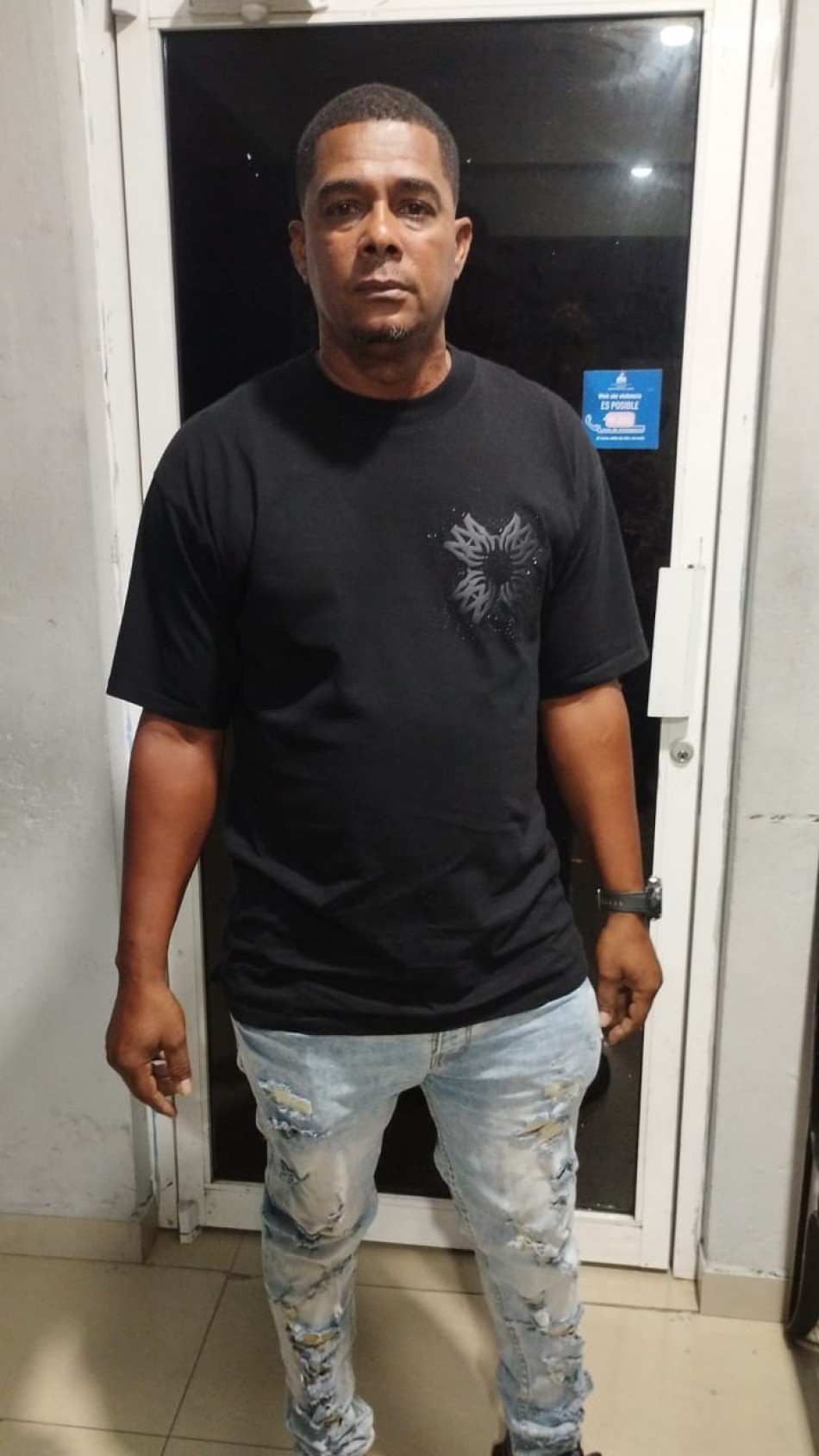 Apresan en flagrante delito hombre realizando conexi&oacute;n ilegal en Hig&uuml;ey