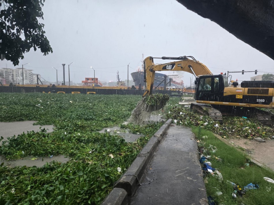 Obras P&uacute;blicas informa cierre provisional del puente flotante 