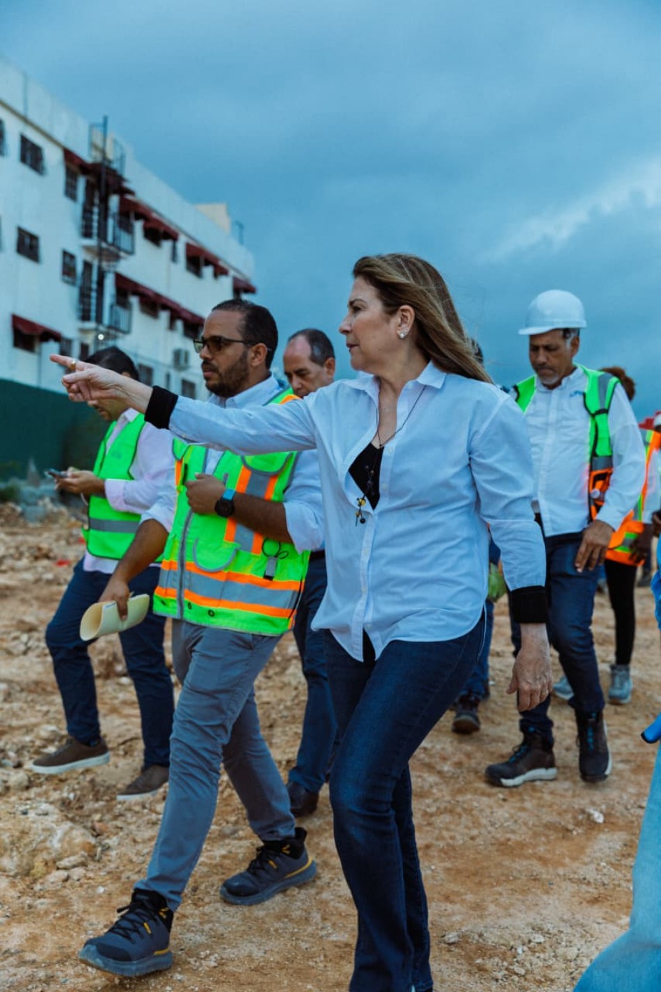Carolina supervisa obras en el DN; valora avances en el Malec&oacute;n Deportivo y parque Ta&iacute;no