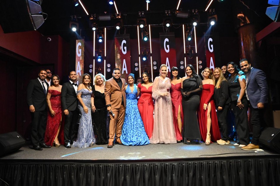 Éxito rotundo en la Gala de Reconocimiento Premios La Flor 2025