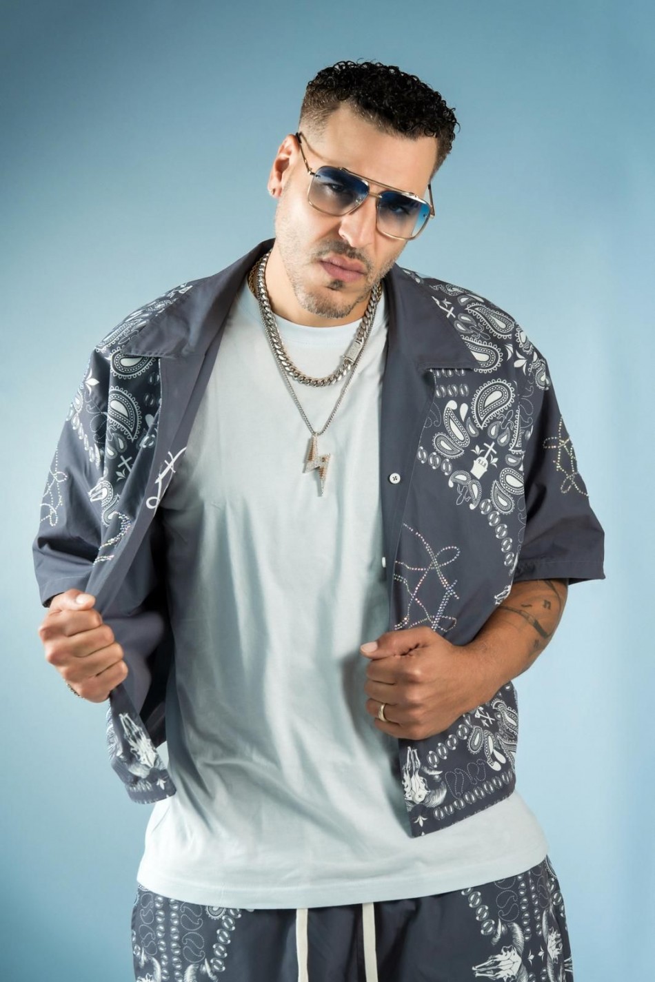 Max Santos estrena su primer corte musical &ldquo;La verdad&rdquo;