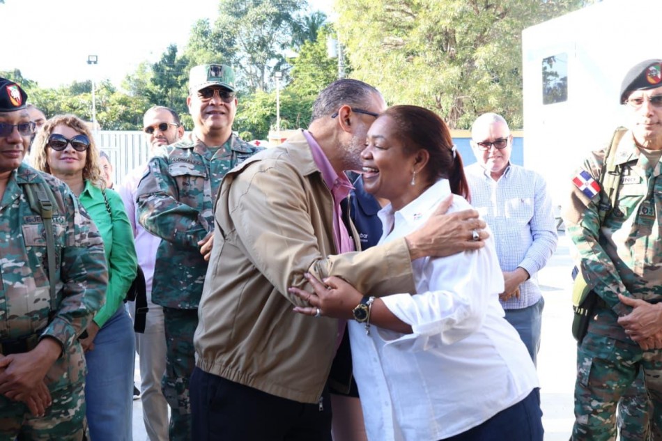 Desarrollo de la Comunidad y Ej&eacute;rcito RD realizan jornada asistencial en Matayaya, San Juan