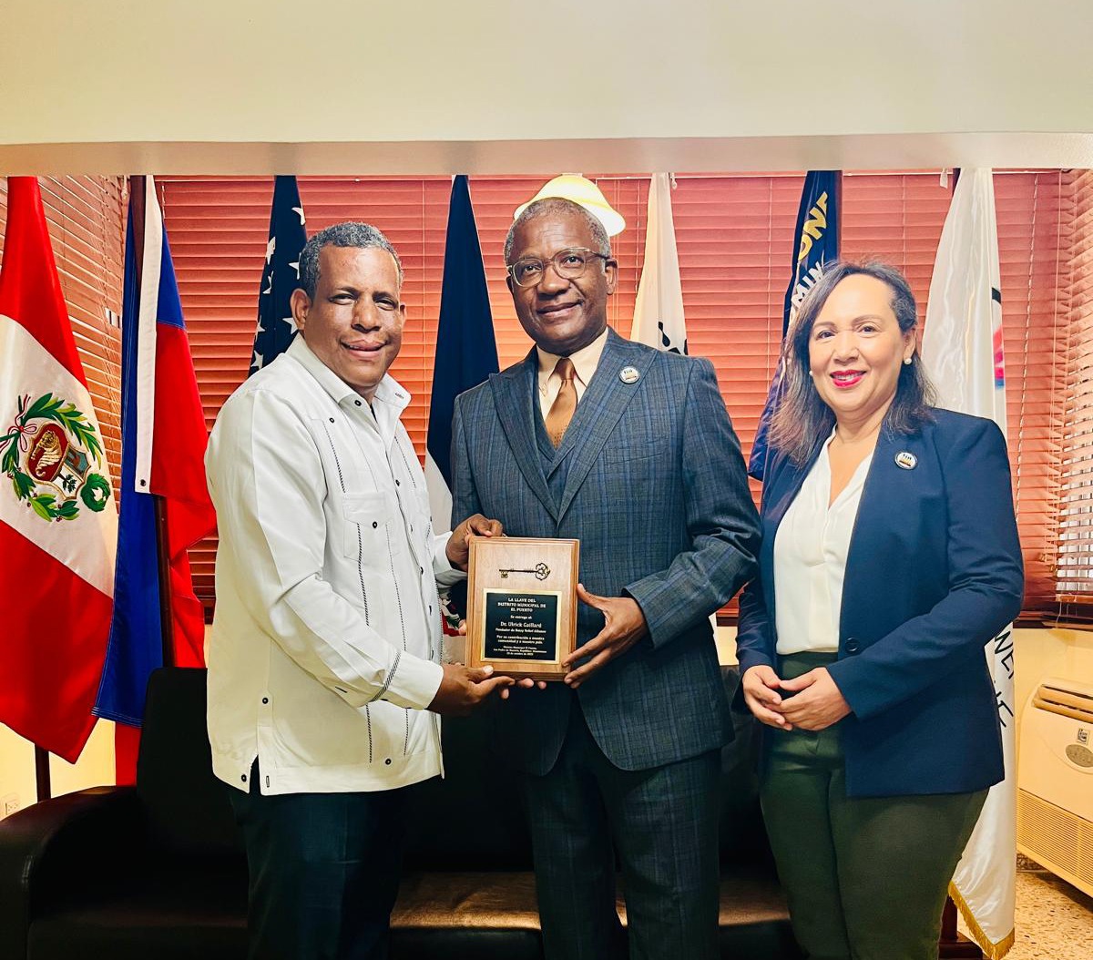 Reconocen a Ulrick Gaillard por 28 a&ntilde;os de entrega humanitaria en RD