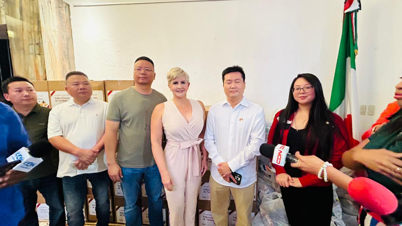 Cámara General de Comercio de Fujian realiza Jornada de Solidaridad Navideña en la Fundación Manos Arrugadas