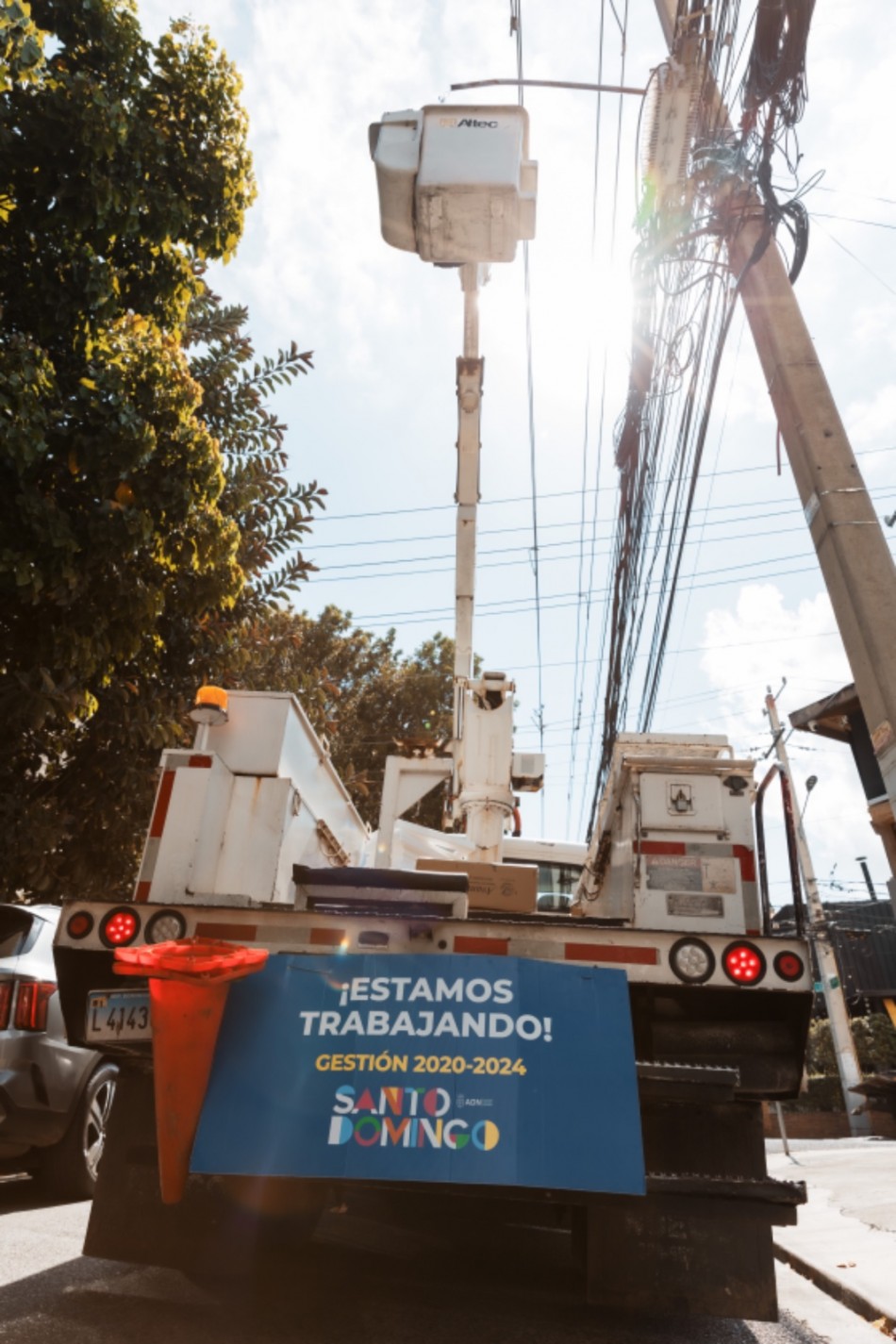Alcald&iacute;a del DN instal&oacute; m&aacute;s de 10 mil luminarias LED y construy&oacute; 21,469 metros cuadrados de aceras en 2025