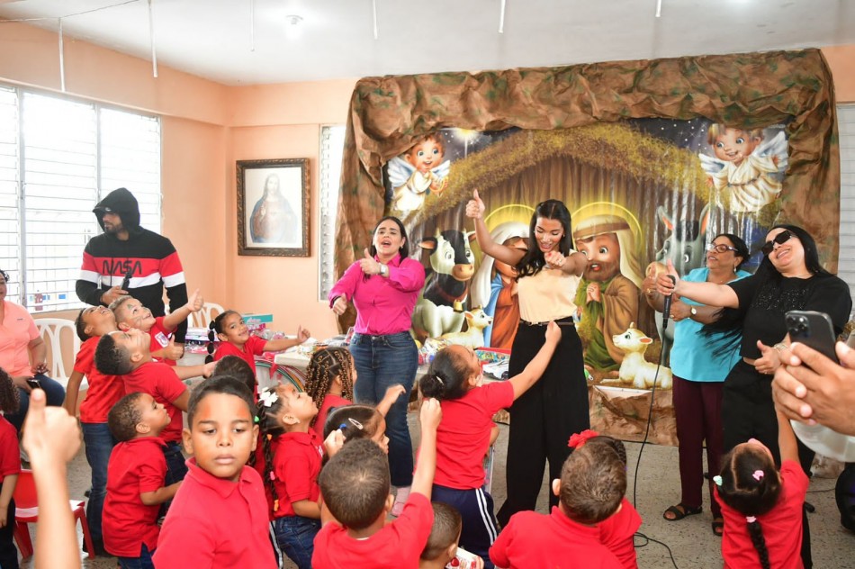 Magia y sonrisas en San Francisco de Macor&iacute;s: Karilyn Chabebe celebra el D&iacute;a de Reyes