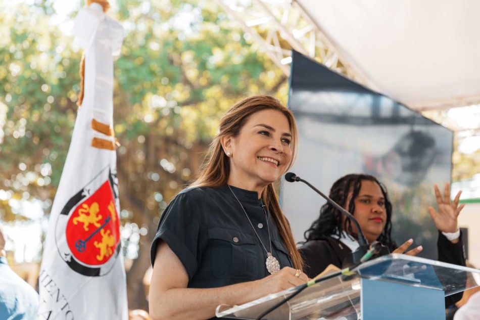 Carolina entrega primera etapa del bulevar y parque Pedro Livio Cede&ntilde;o