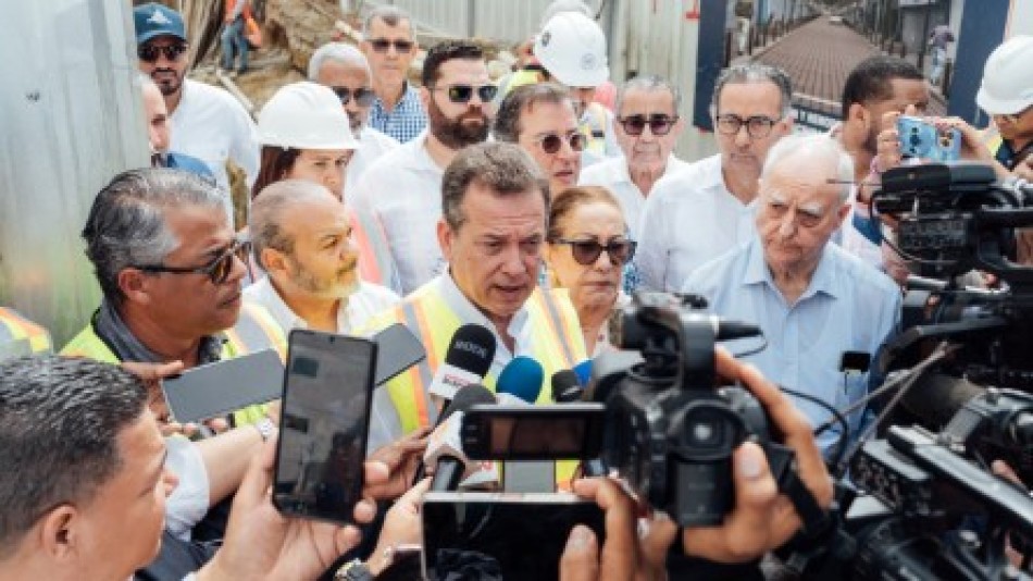 Ministro Ito Bisonó supervisa trabajos en la Calle del Sol en Santiago por instrucción del Presidente para respaldar coordinación interinstitucional