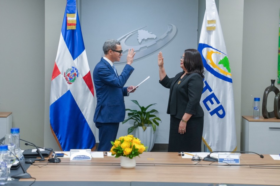 Maira Morla Pineda toma posesi&oacute;n como directora general del INFOTEP* 